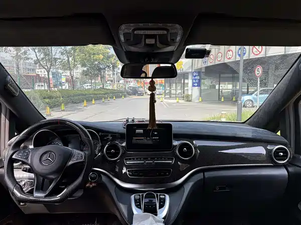 Mercedes-Benz V-Class 2019