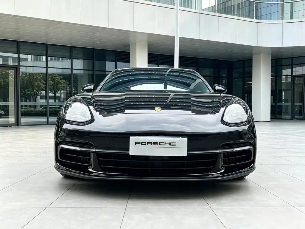 Porsche Panamera 2019 — фото 2