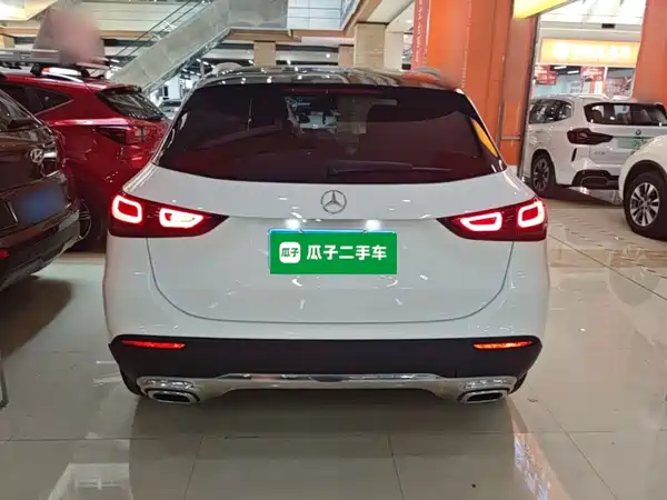 Mercedes-Benz GLA 2021