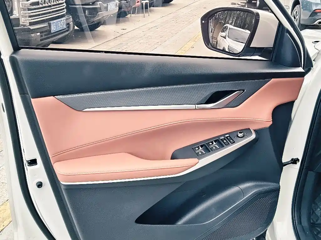 Changan CS75PLUS 2023 — фото 12