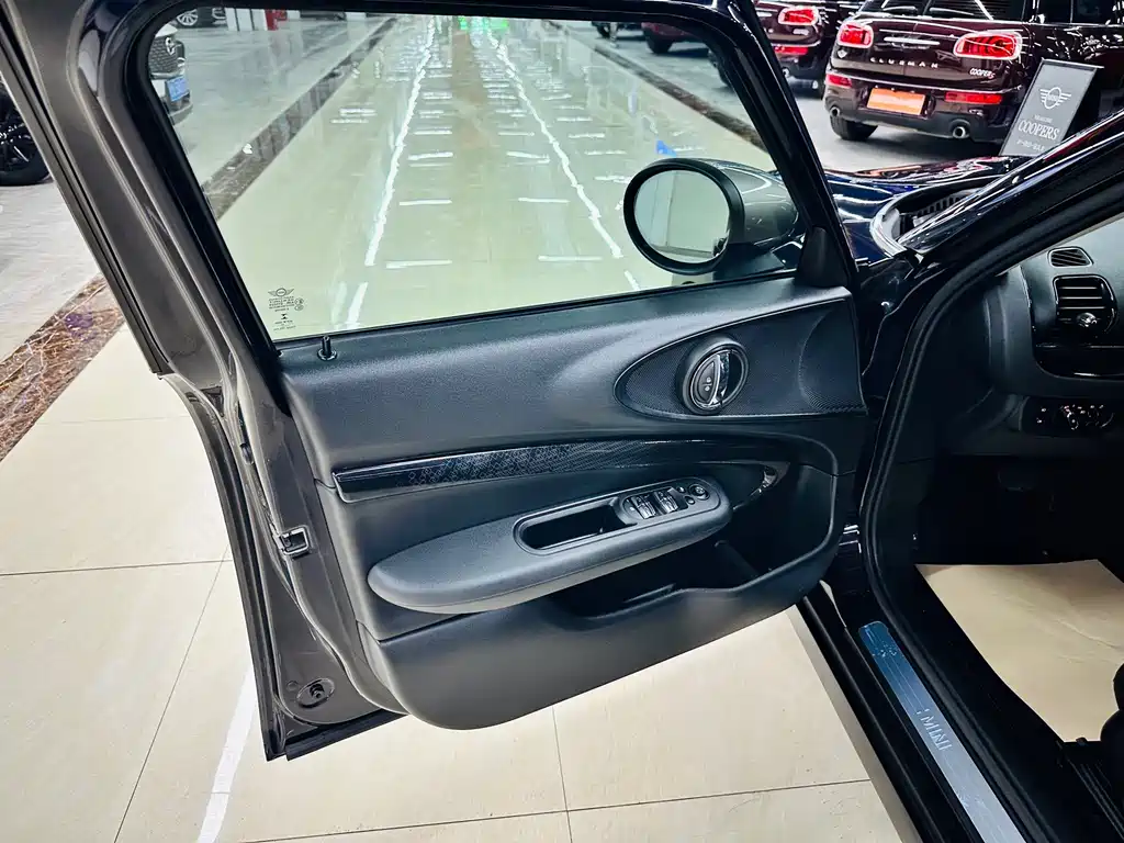 MINI Clubman 2021 — фото 27