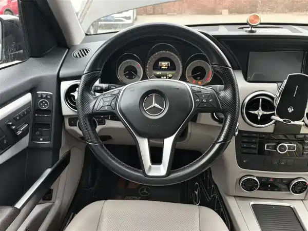 Mercedes-Benz GLK-Class 2013