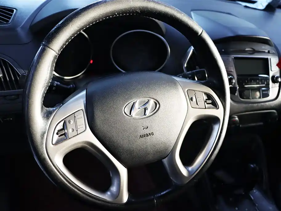Hyundai ix35 2013 — фото 13