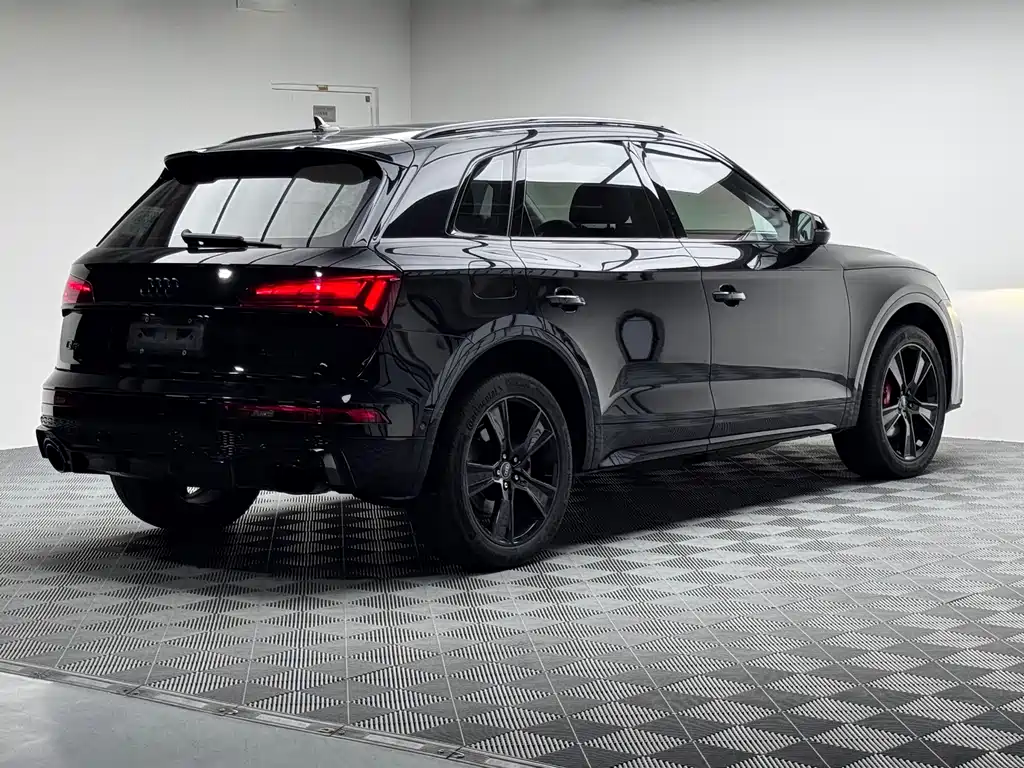Audi Q5L 2022