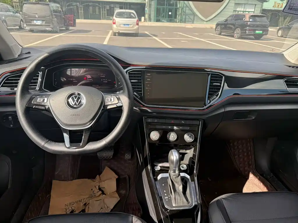 Volkswagen T-Roc 2022 — фото 14