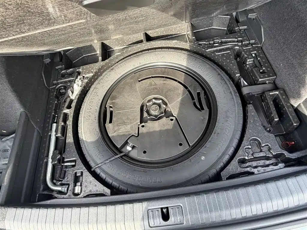 Audi Q3 2023 — фото 15
