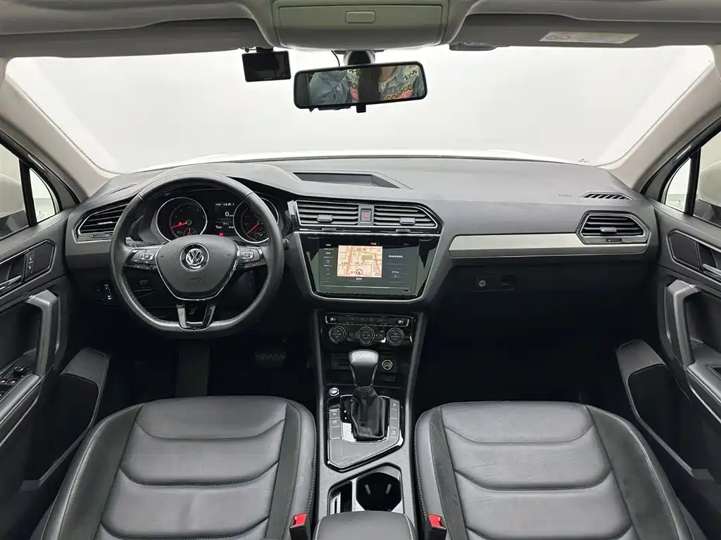 Volkswagen Tiguan L 2020 — фото 18