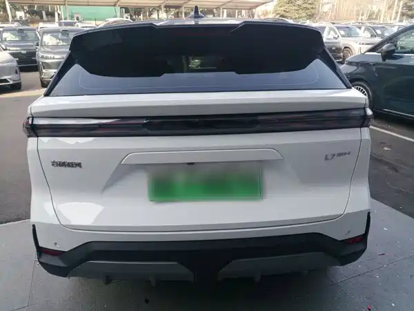 Geely Galaxy L7 2025