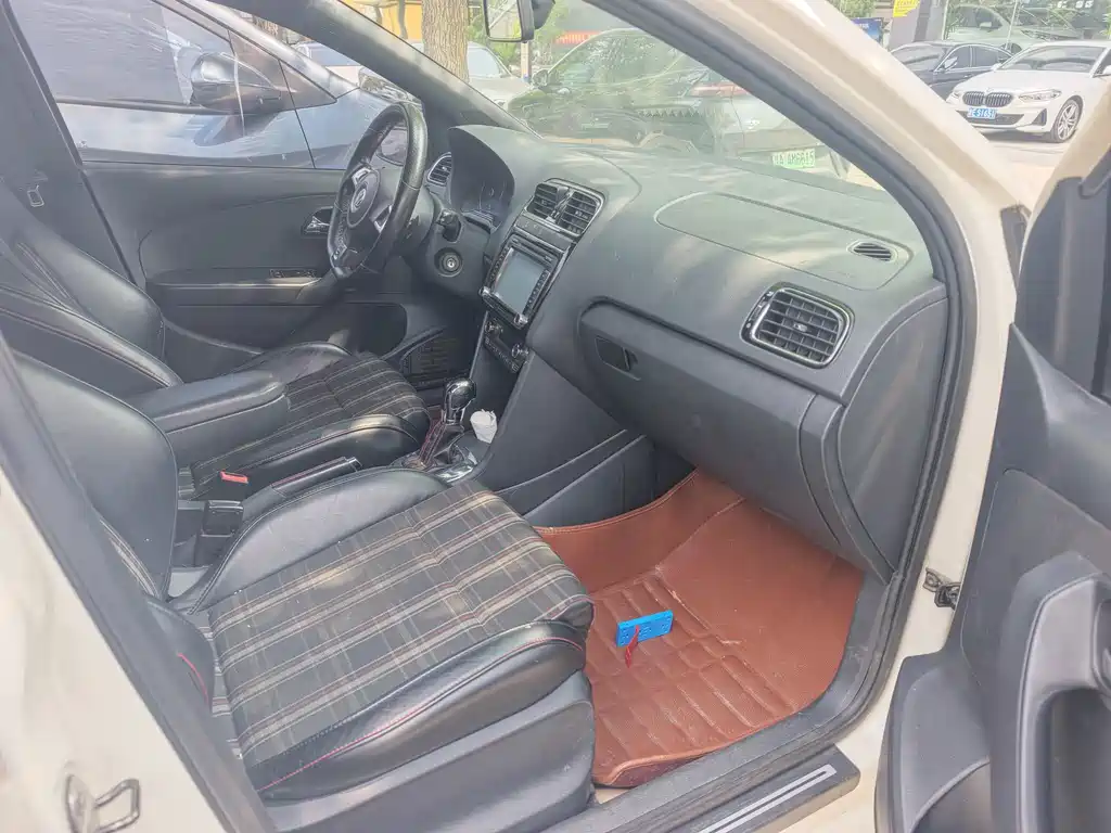 Volkswagen Polo 2013
