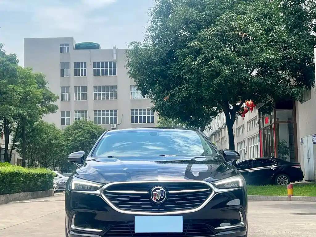 Buick LaCrosse 2022 — фото 2
