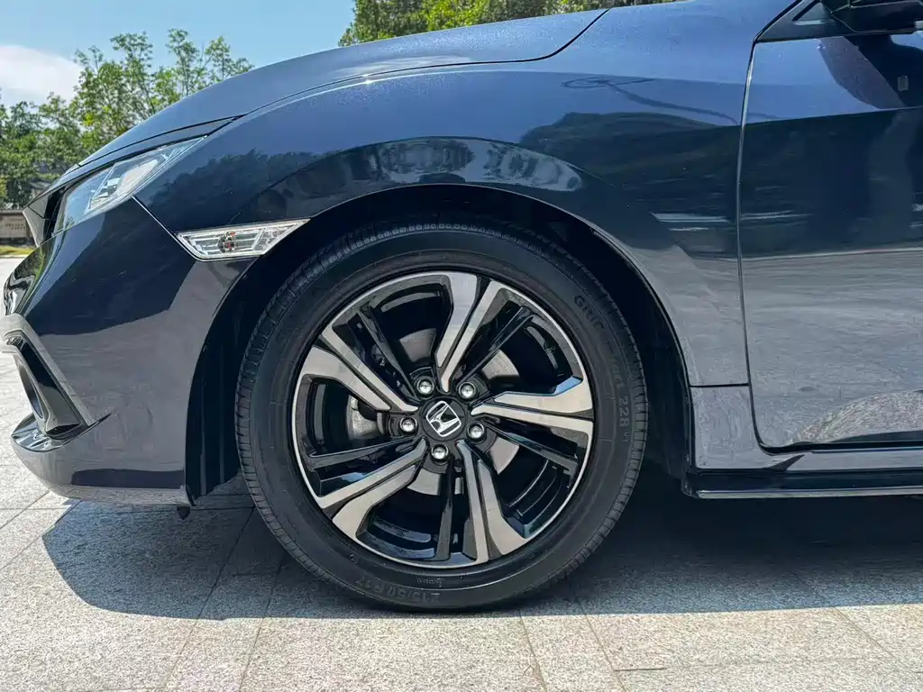 Honda Civic 2021 — фото 12