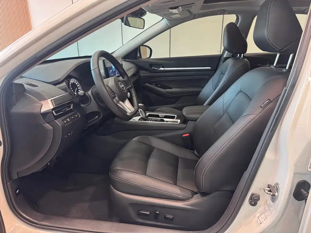 Nissan Teana 2023