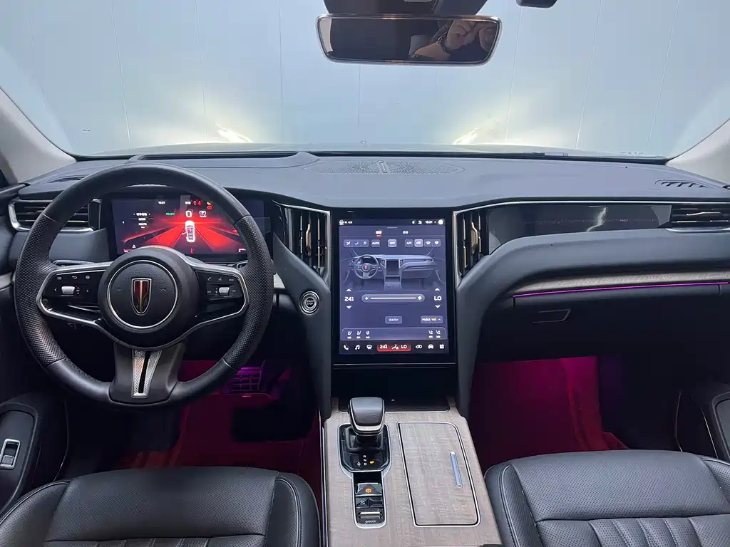 Hongqi HS7 2023