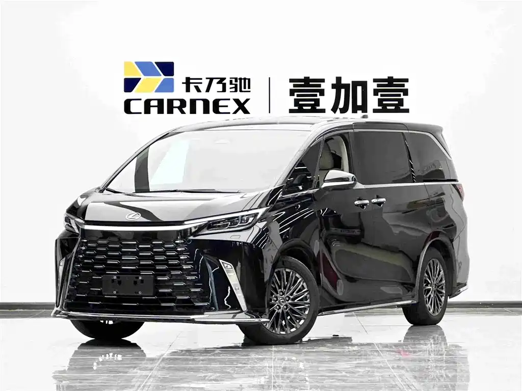 Lexus LM 2024 — фото 1