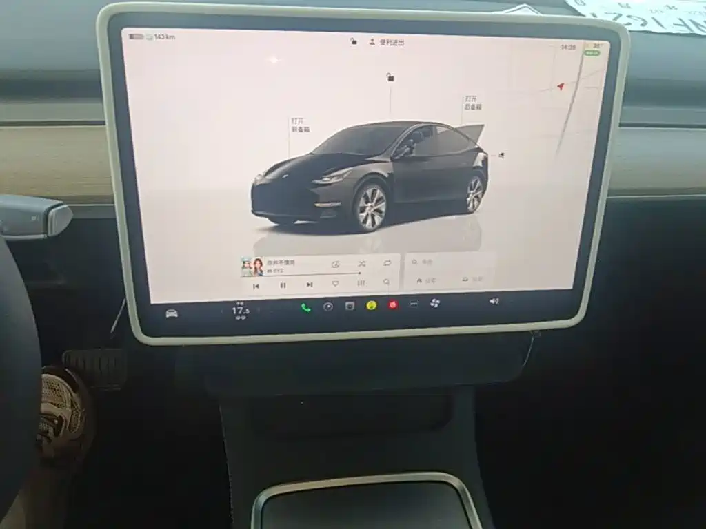 Tesla Model Y 2023 — фото 13