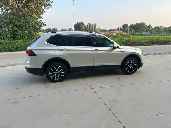 Volkswagen Tiguan L 2019