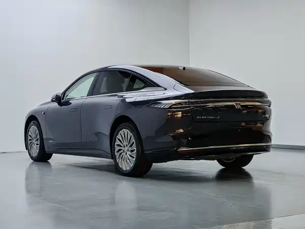 Buick Zhijing L7 2025
