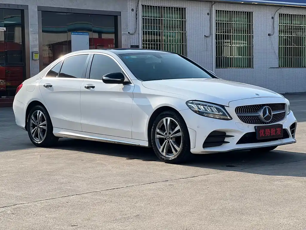 Mercedes-Benz C-Class 2019 — фото 3