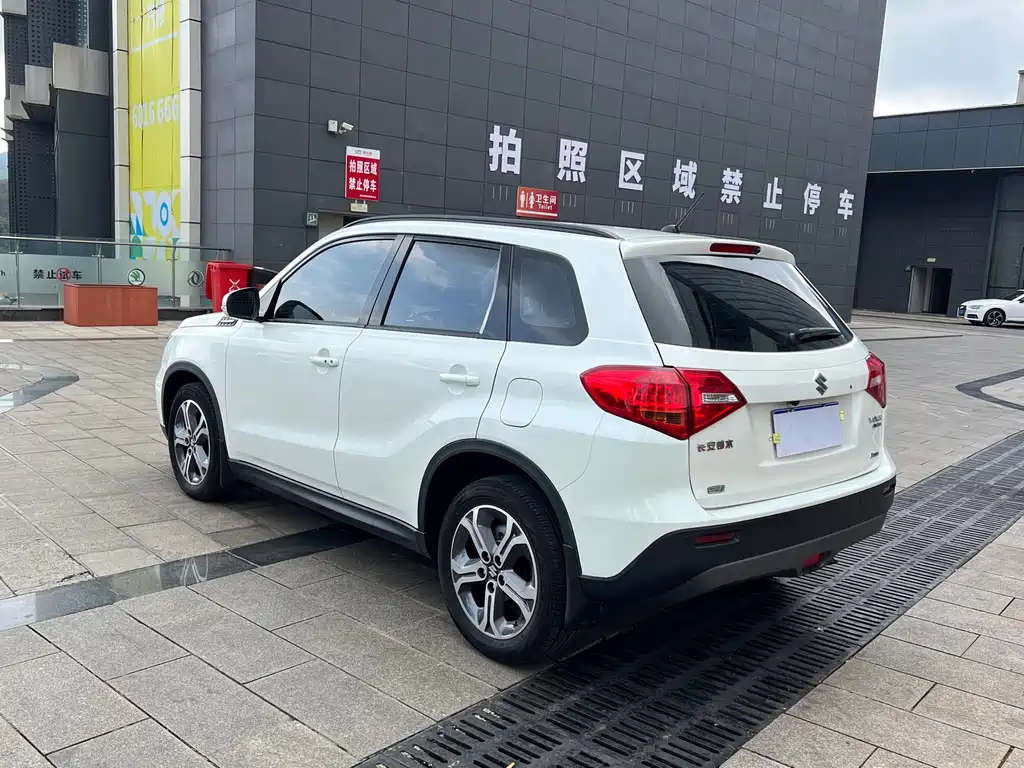 Suzuki Vitara 2018 — фото 10