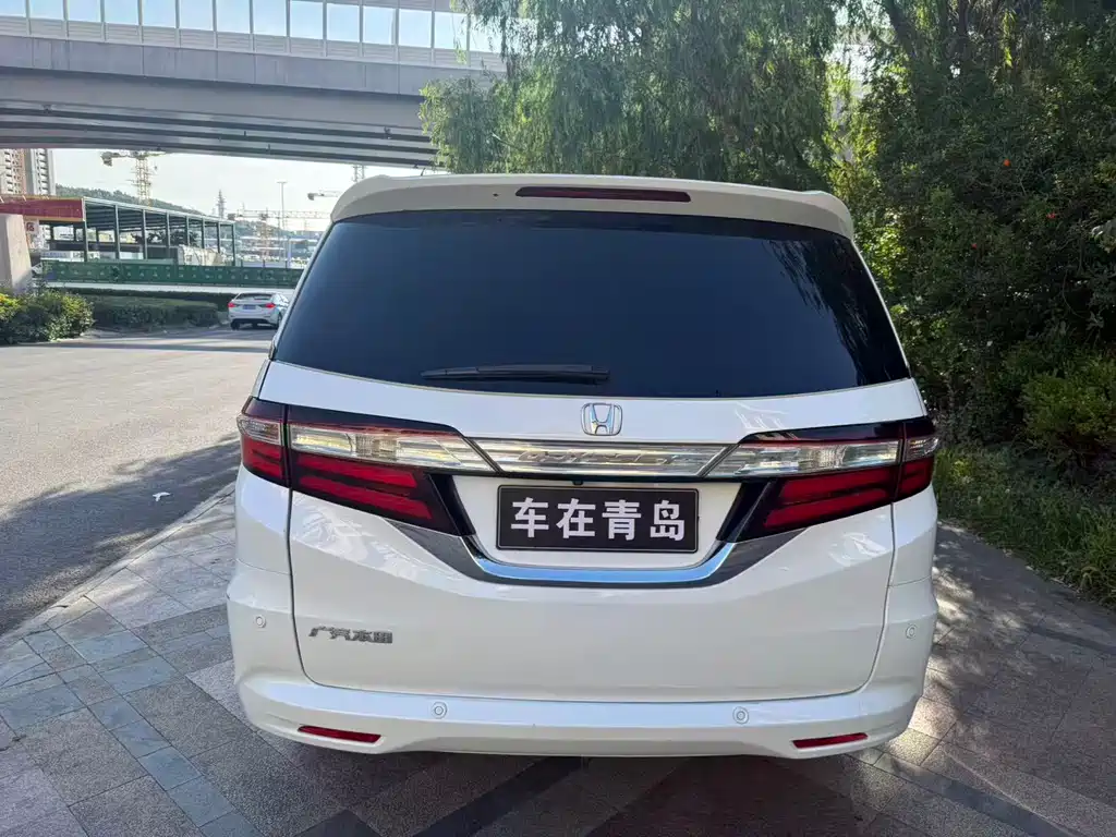 Honda Odyssey 2015 — фото 13
