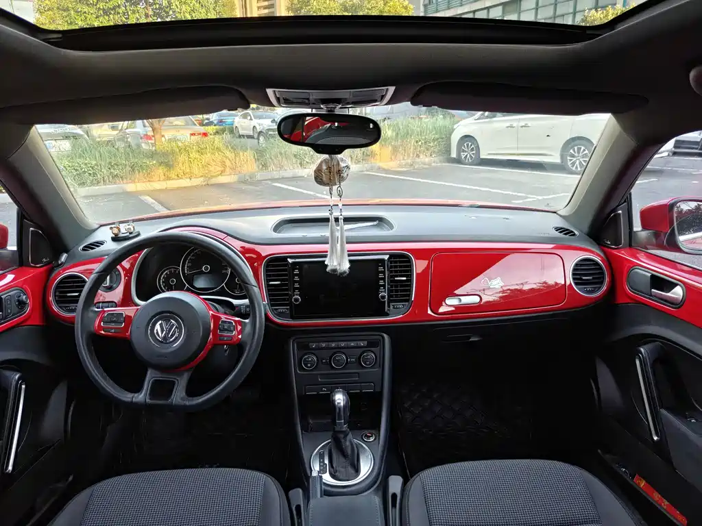 Volkswagen Beetle 2016