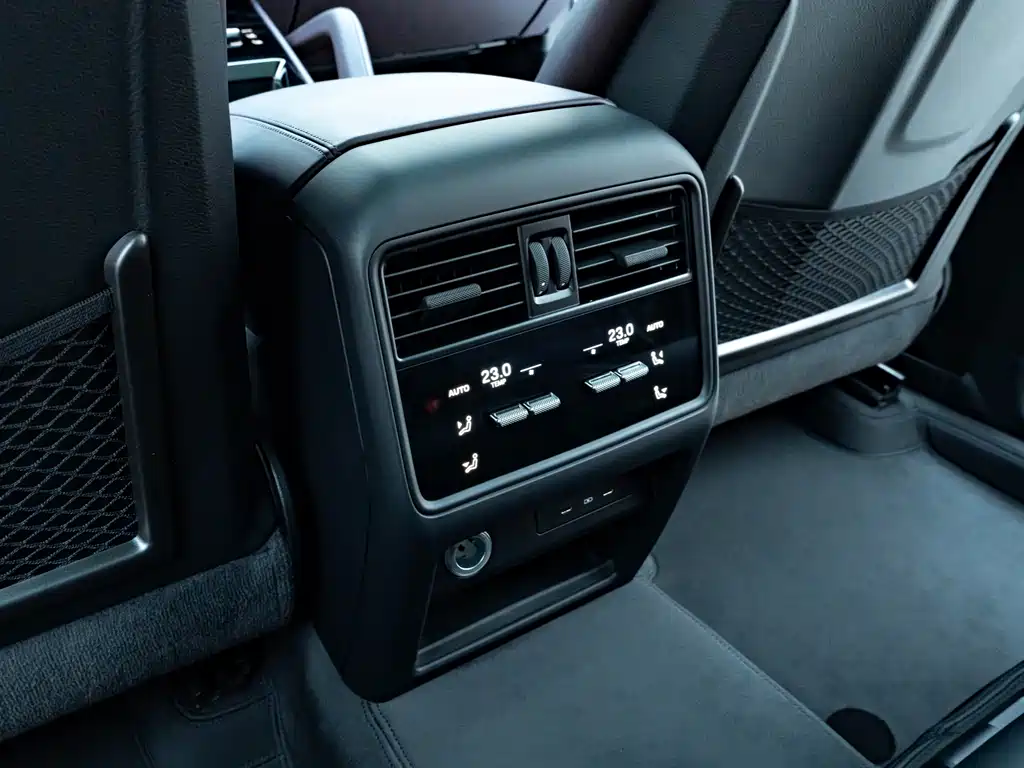 Porsche Cayenne 2025 — фото 13