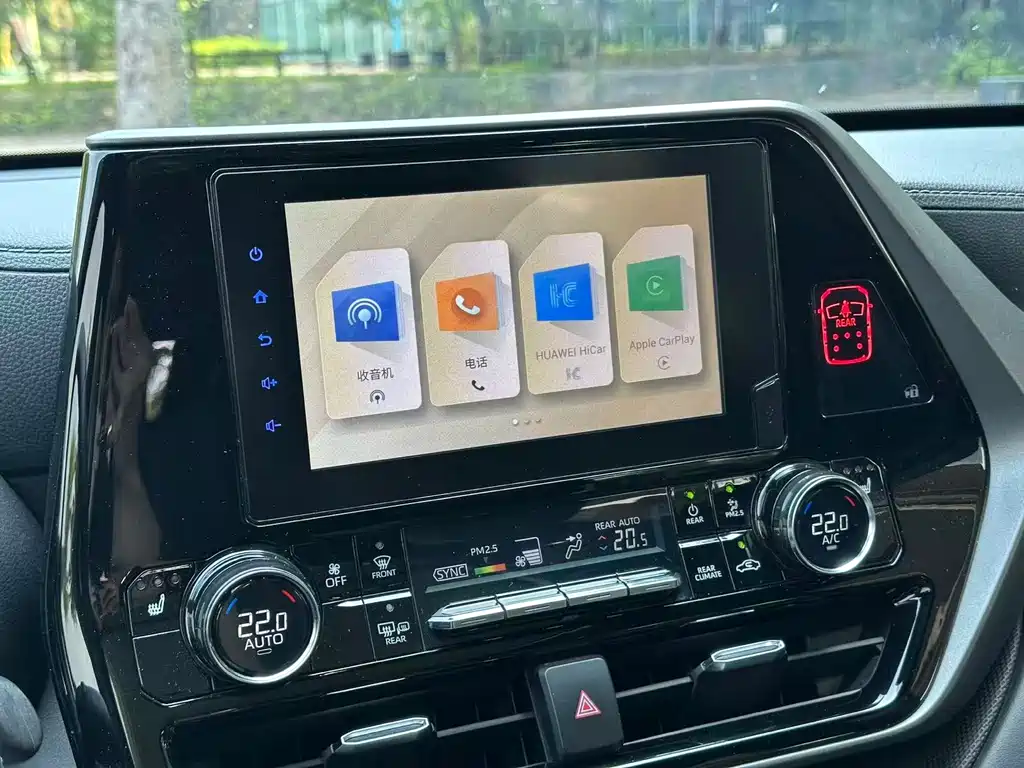 Toyota Crown Kluger 2022 — фото 11