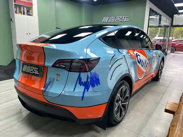 Tesla Model Y 2021