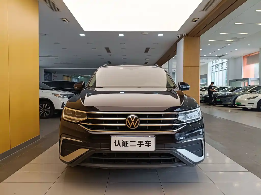 Volkswagen Tiguan L 2022