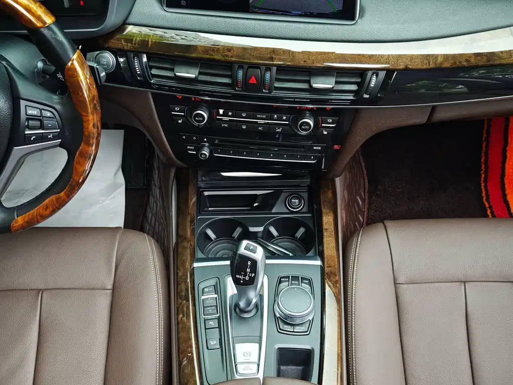BMW X5 2017 — фото 12