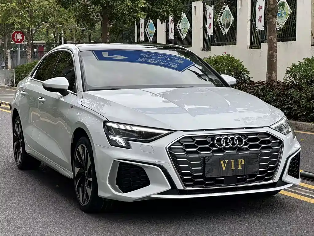 Audi A3 2023 — фото 3