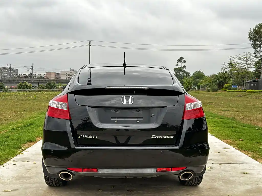 Honda Crosstour 2012 — фото 6