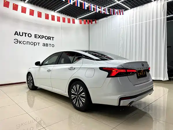 Nissan Teana 2023