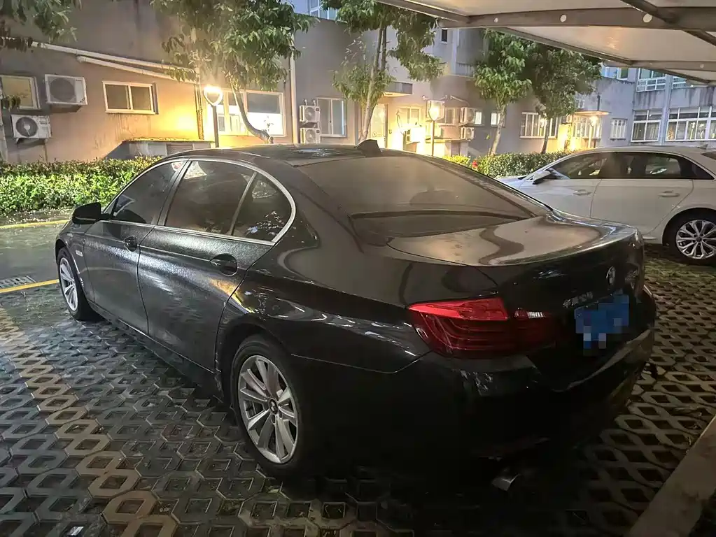 BMW 5 Series 2015 — фото 4