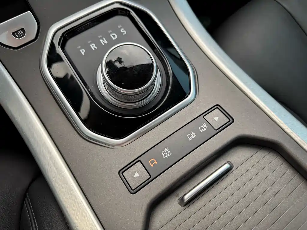 Land Rover Evoque 2016 — фото 16