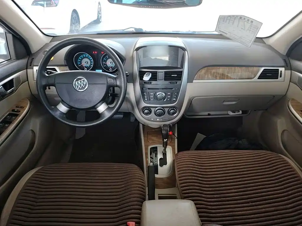Buick Excelle 2016 — фото 10