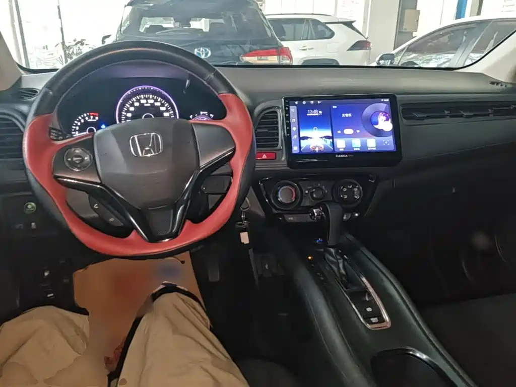 Honda Vezel 2018 — фото 10