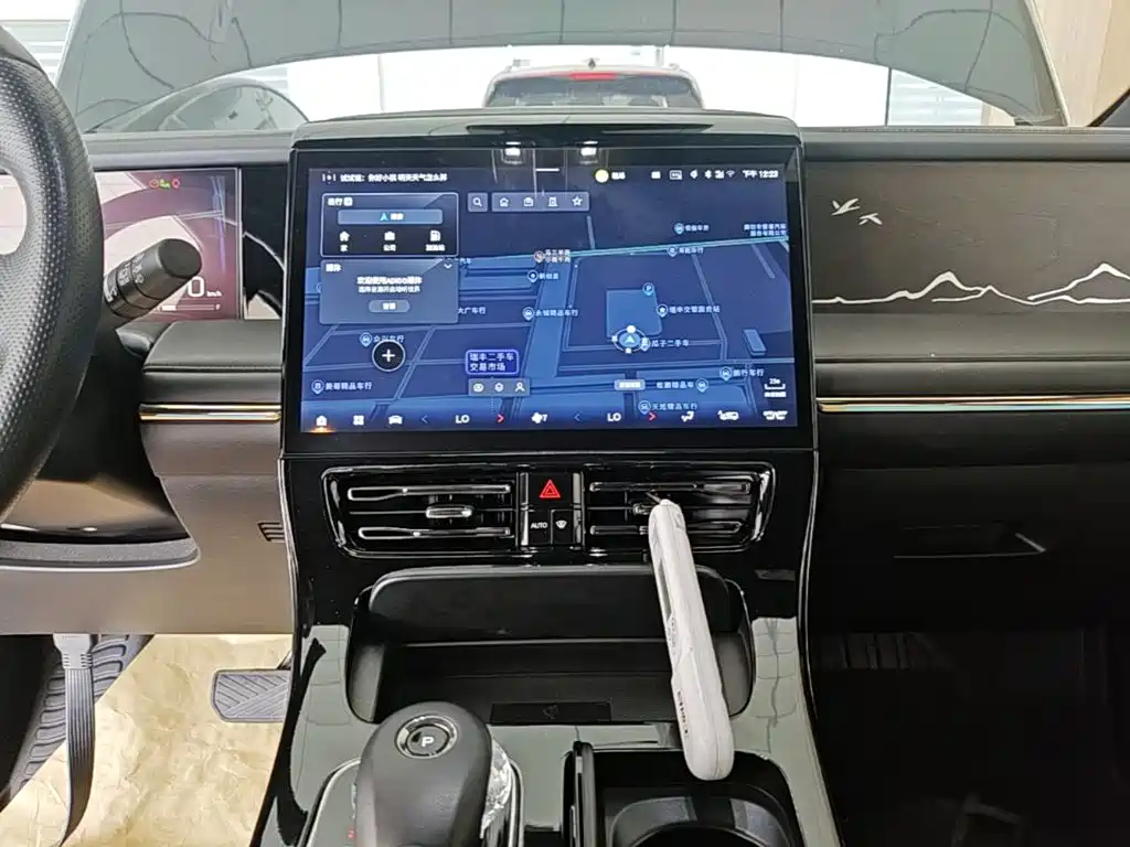 GAC Trumpchi M8 2023 — фото 13