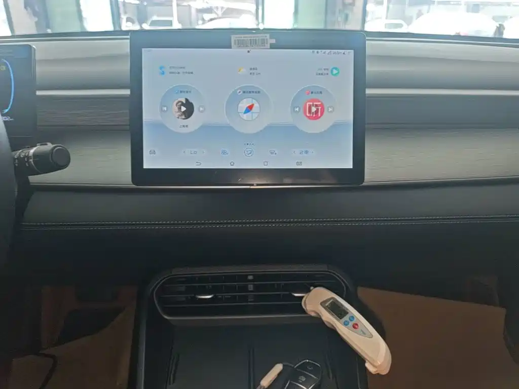 BYD Seal 05 DM-i 2025 — фото 13