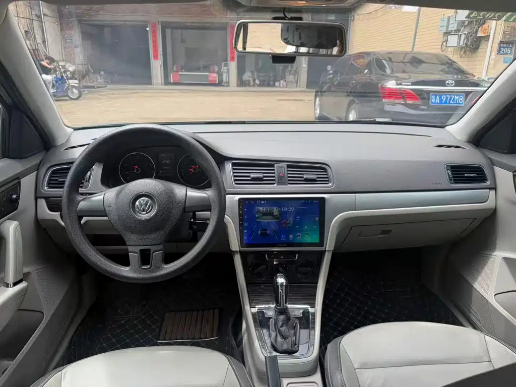 Volkswagen Gran Lavida 2014