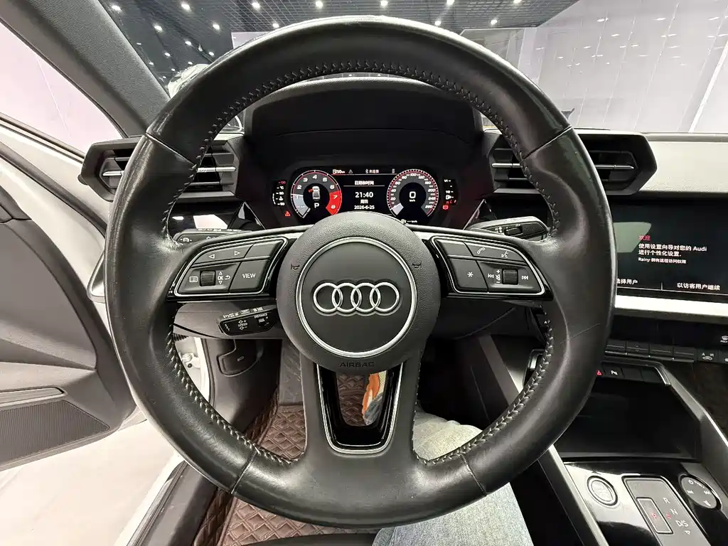 Audi A3 2022 — фото 12
