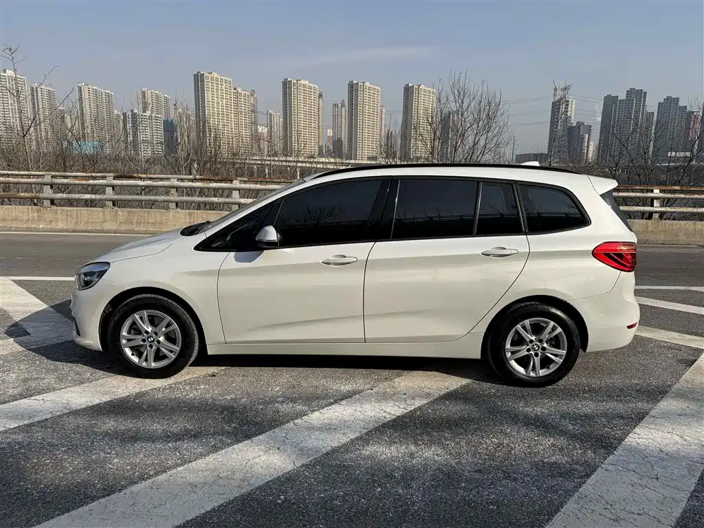 BMW 2 Series Gran Tourer 2016 — фото 10