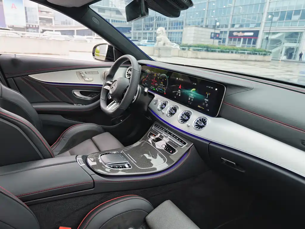 Mercedes-Benz E-Class AMG 2022 — фото 8