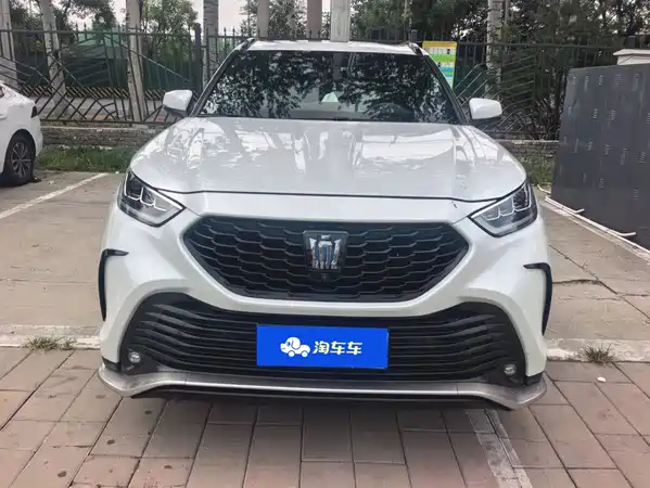 Toyota Crown Kluger 2022