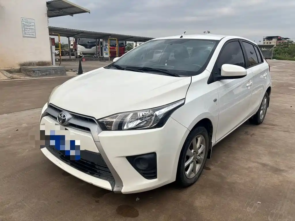 Toyota Yaris L 2016