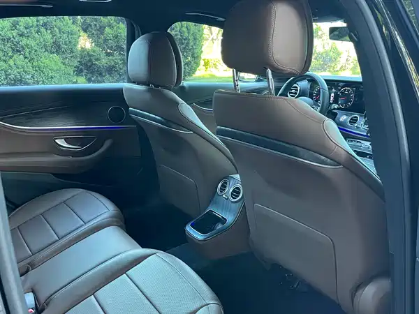 Mercedes-Benz E-Class 2022