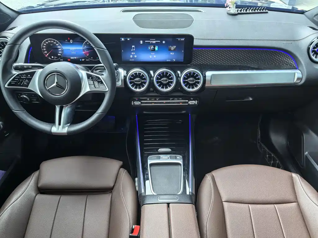 Mercedes-Benz GLB 2025 — фото 12