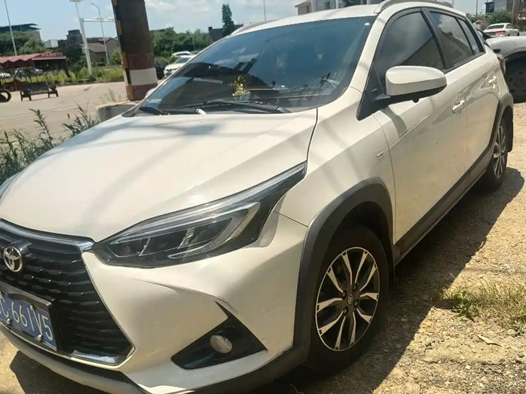 Toyota Yaris L 2022