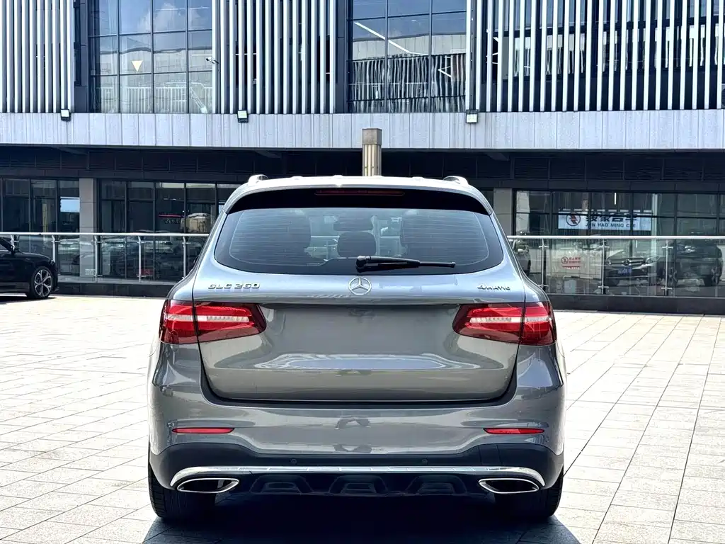 Mercedes-Benz GLC 2017 — фото 11