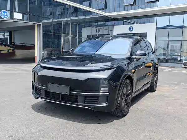 Li Auto L9 2025